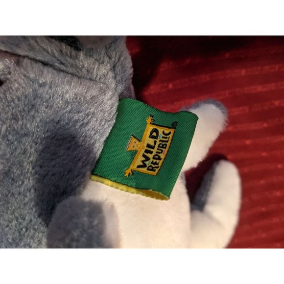 15" Wild Republic Plush Hammerhead Shark stuffed animal - Picture 3 of 3